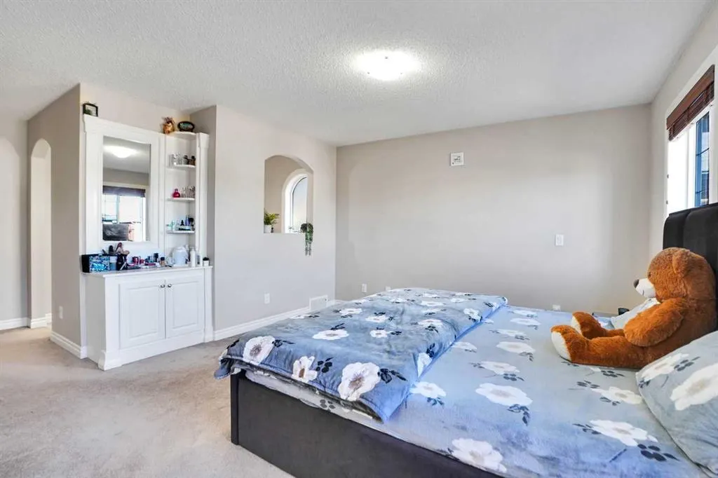 3 Saddleland Crescent NE