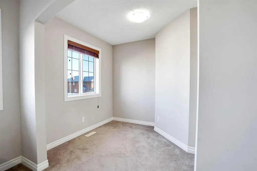 3 Saddleland Crescent NE