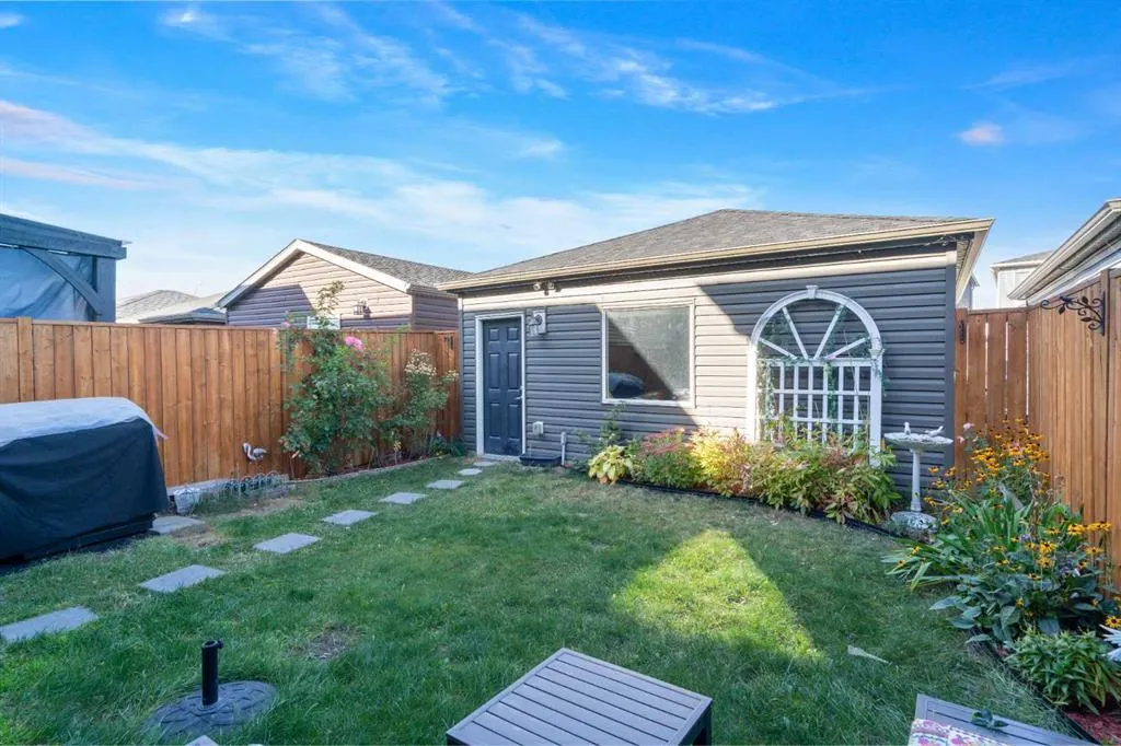 40 Cornerstone Avenue NE