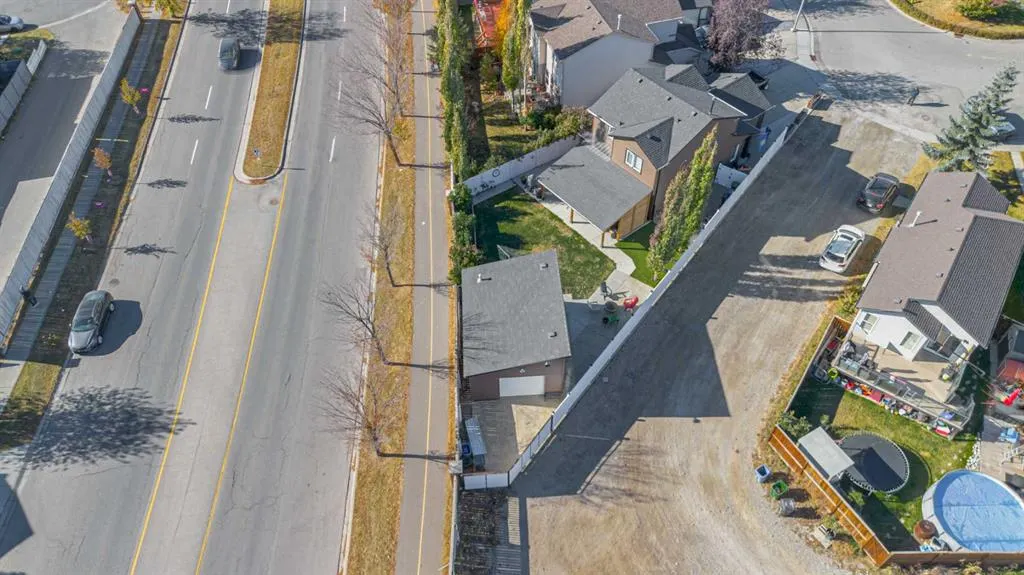 148 Covepark Close NE