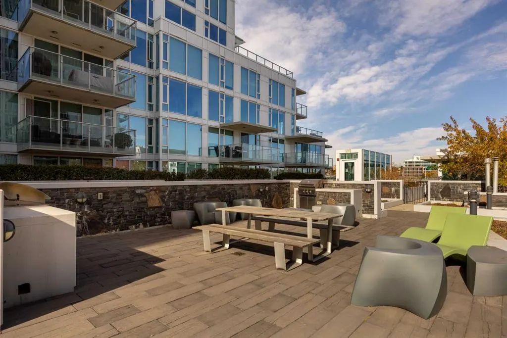 510 6 Avenue SE, #301
