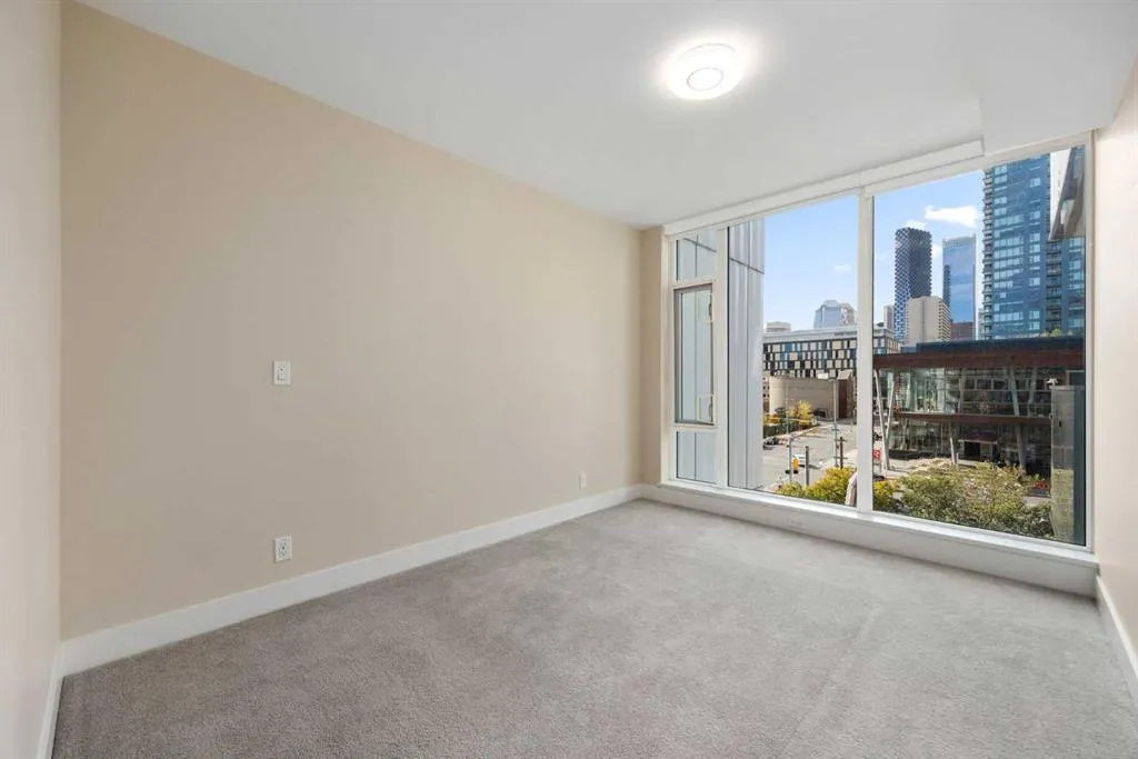 510 6 Avenue SE, #301