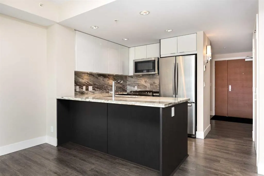 510 6 Avenue SE, #301