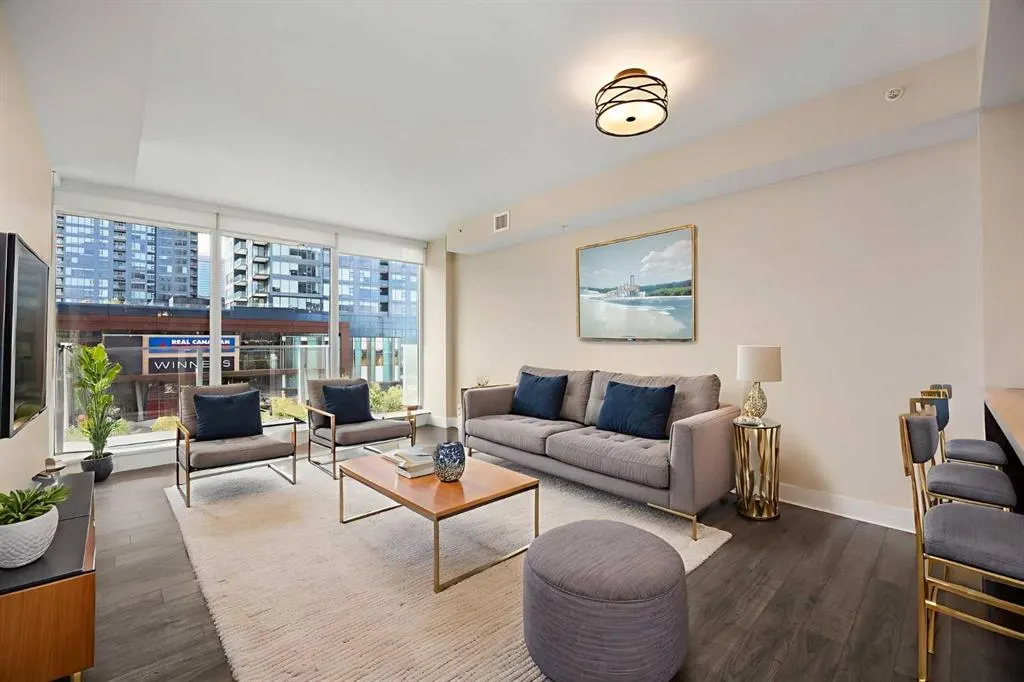 510 6 Avenue SE, #301