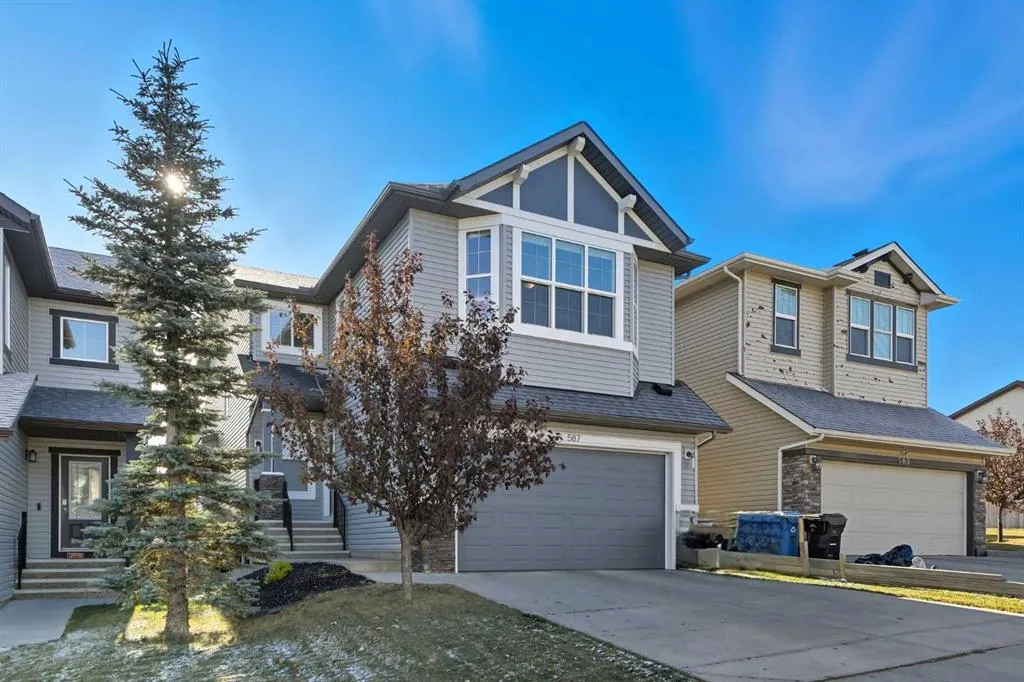 587 Panora Way NW