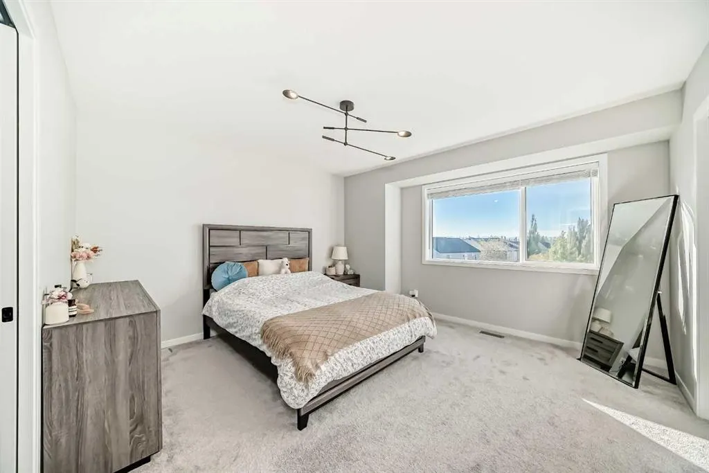 640 Copperstone Manor SE