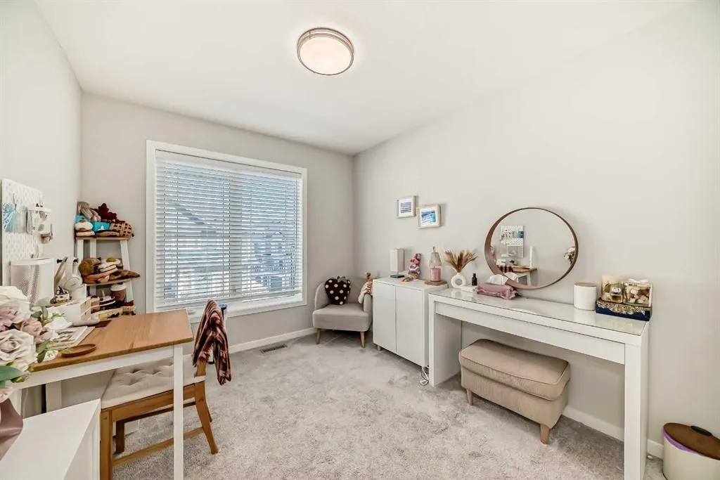 640 Copperstone Manor SE