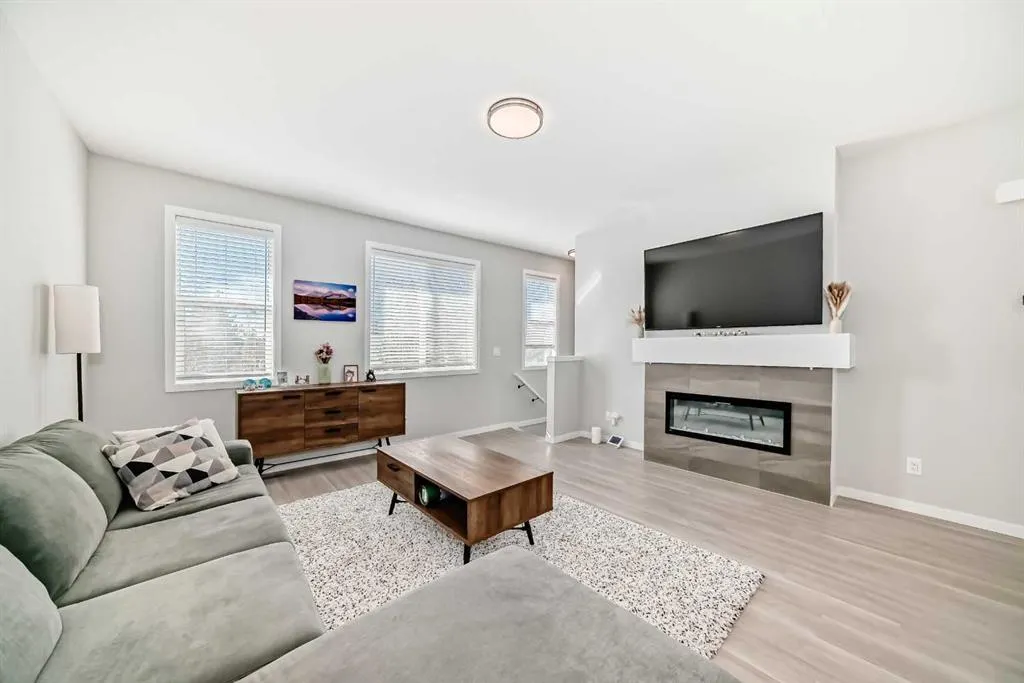 640 Copperstone Manor SE