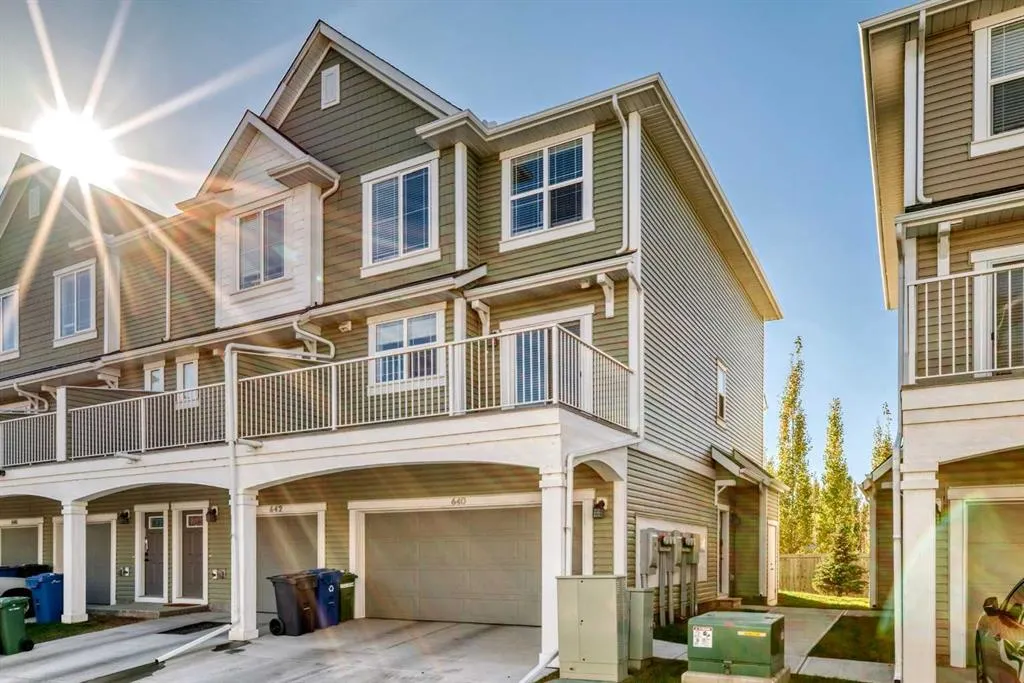 640 Copperstone Manor SE