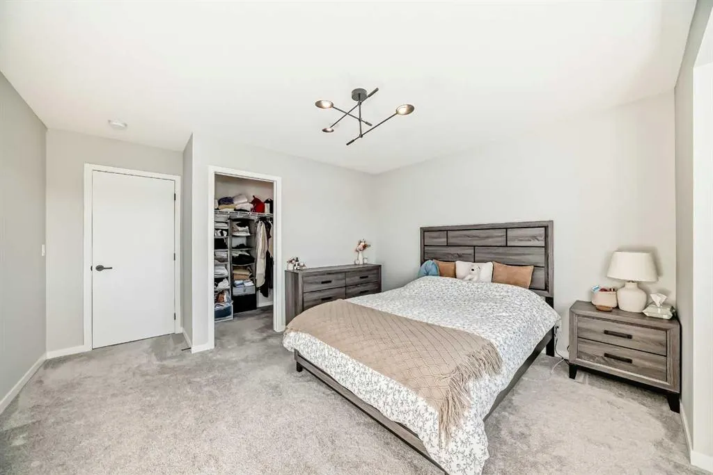 640 Copperstone Manor SE