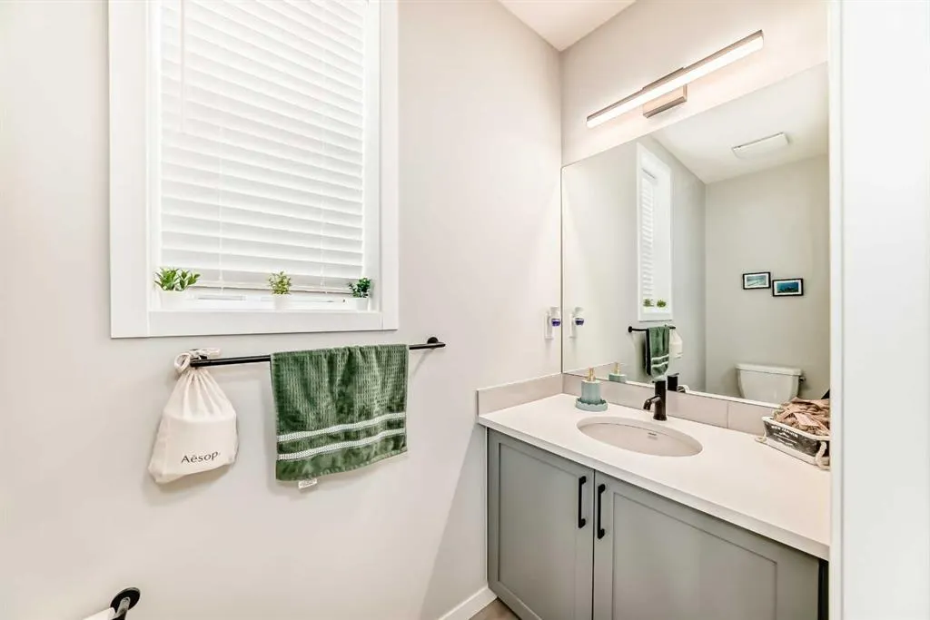 640 Copperstone Manor SE