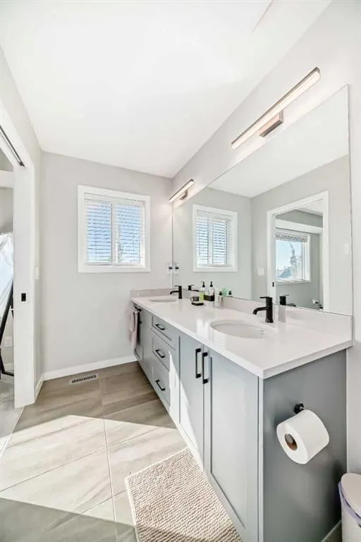 640 Copperstone Manor SE