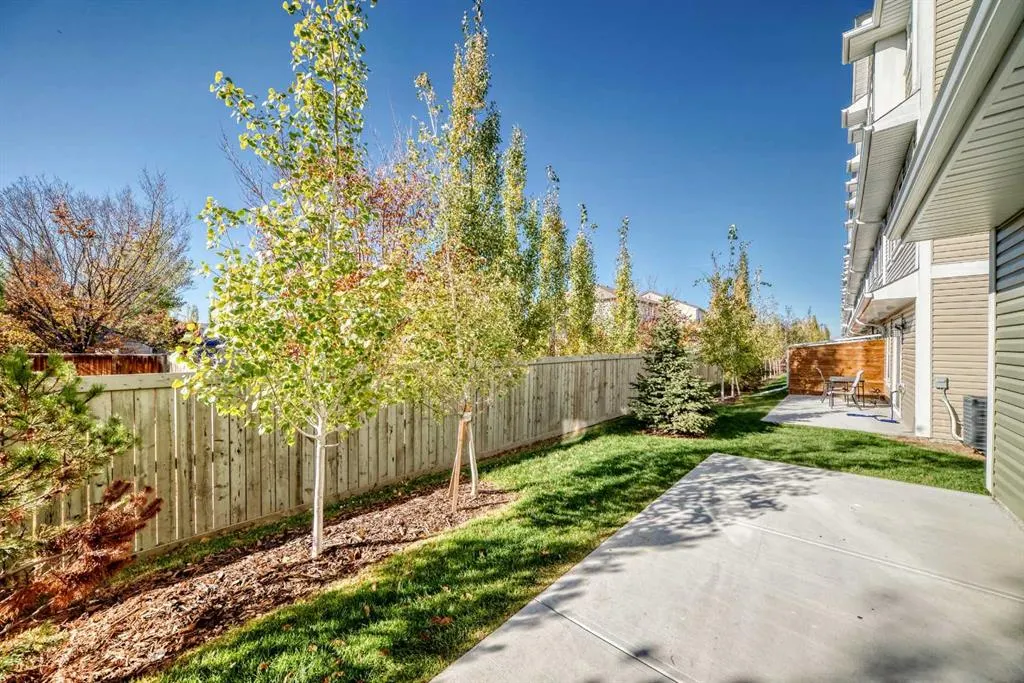 640 Copperstone Manor SE