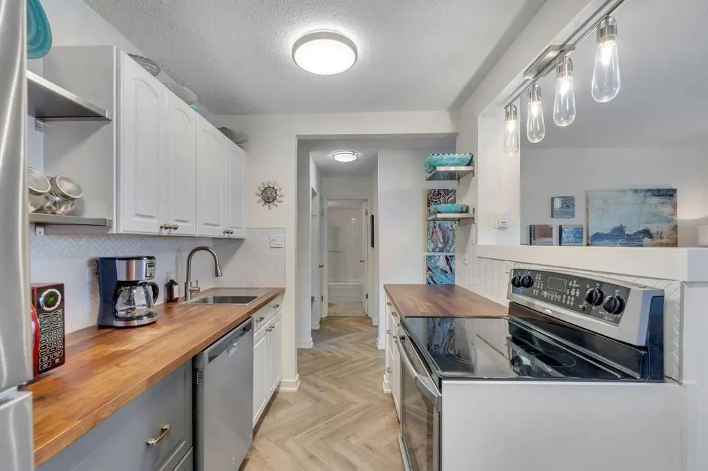 1626 14 Avenue SW, #205