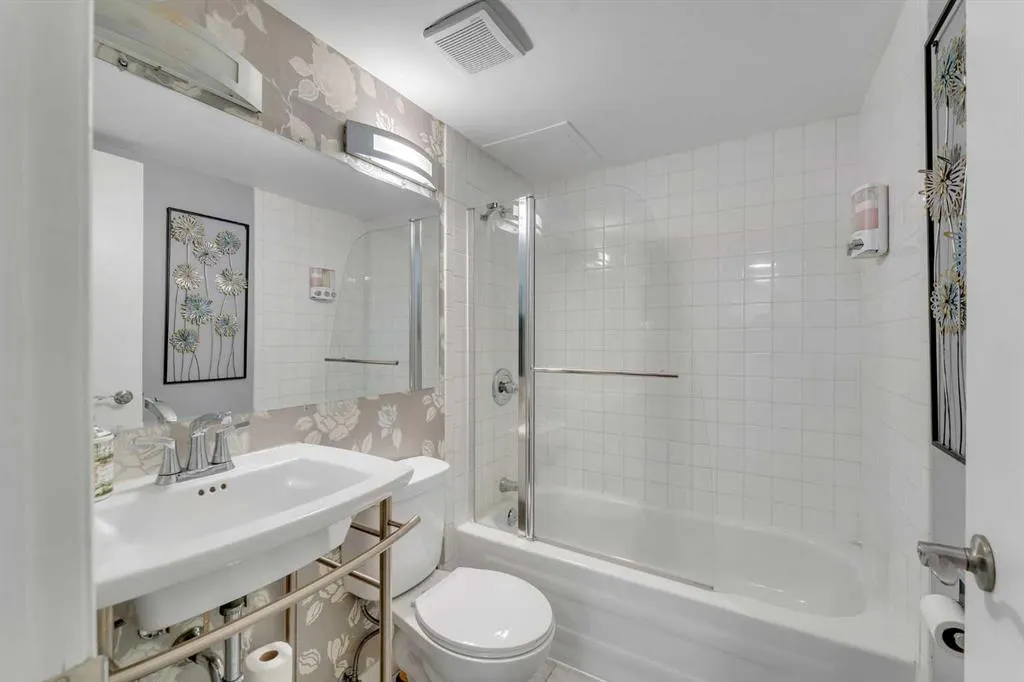 1626 14 Avenue SW, #205