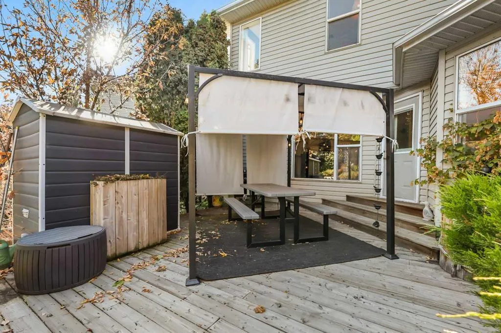 248 Douglas Ridge Green SE