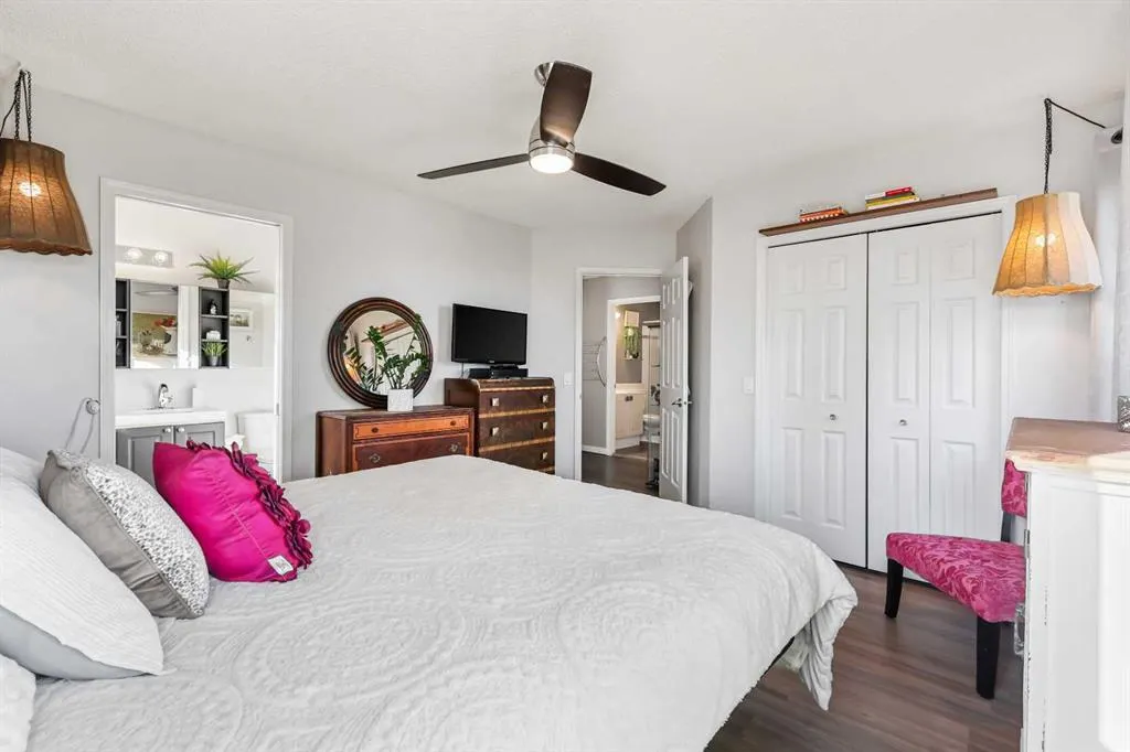 248 Douglas Ridge Green SE