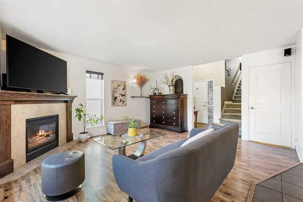 248 Douglas Ridge Green SE