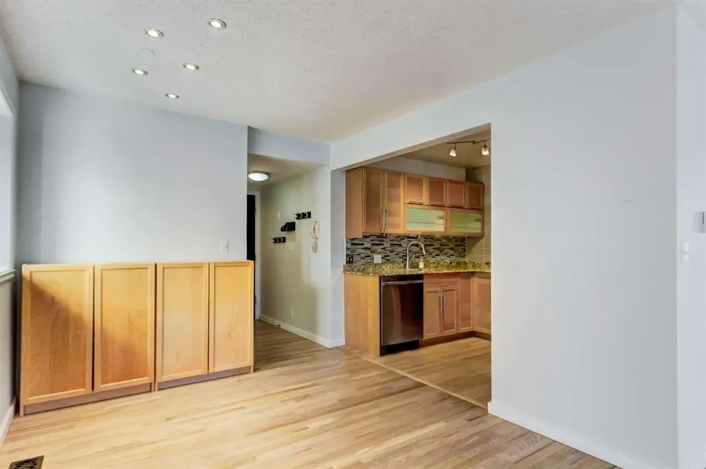 1921 5 Street SW, #3