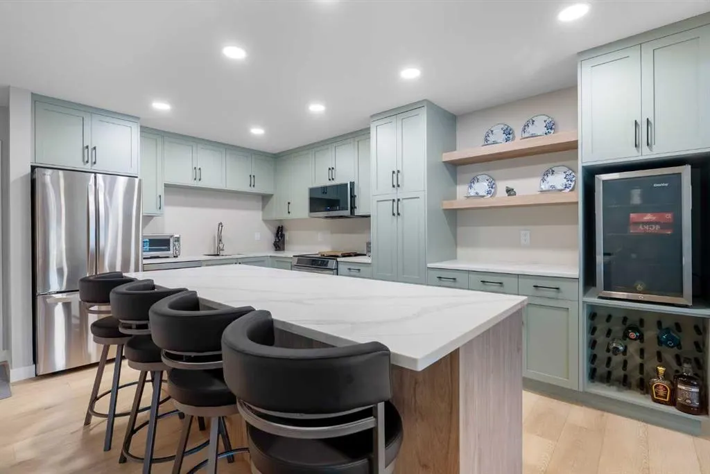 610 Signal Road, #214