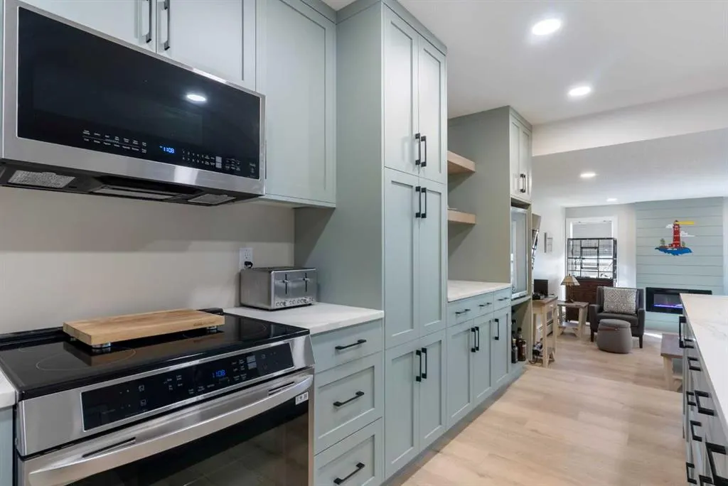 610 Signal Road, #214