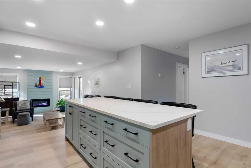 610 Signal Road, #214