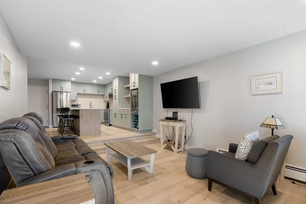 610 Signal Road, #214