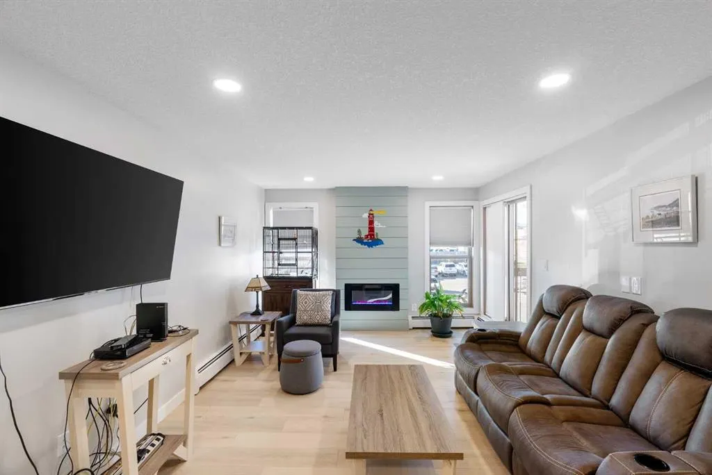 610 Signal Road, #214