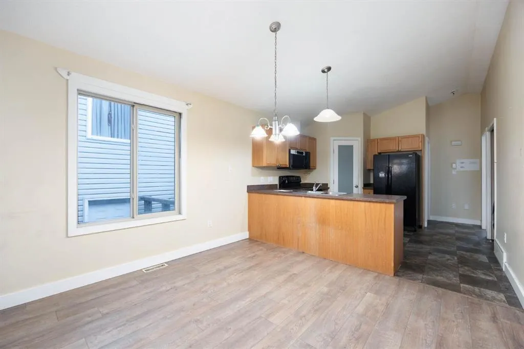 354 Grosbeak Way