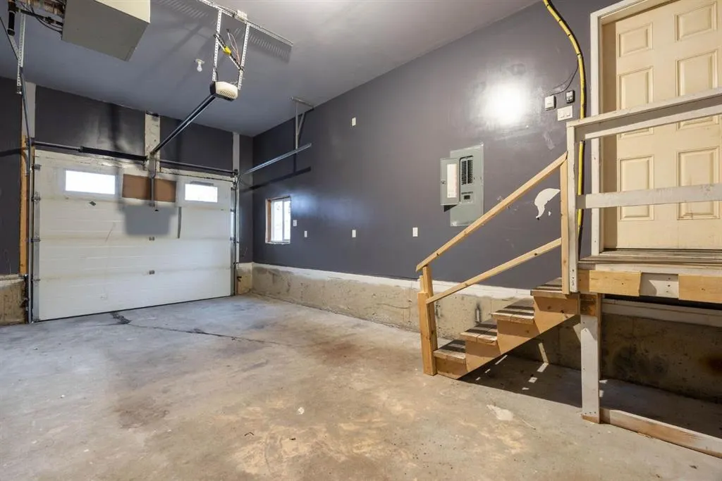 354 Grosbeak Way