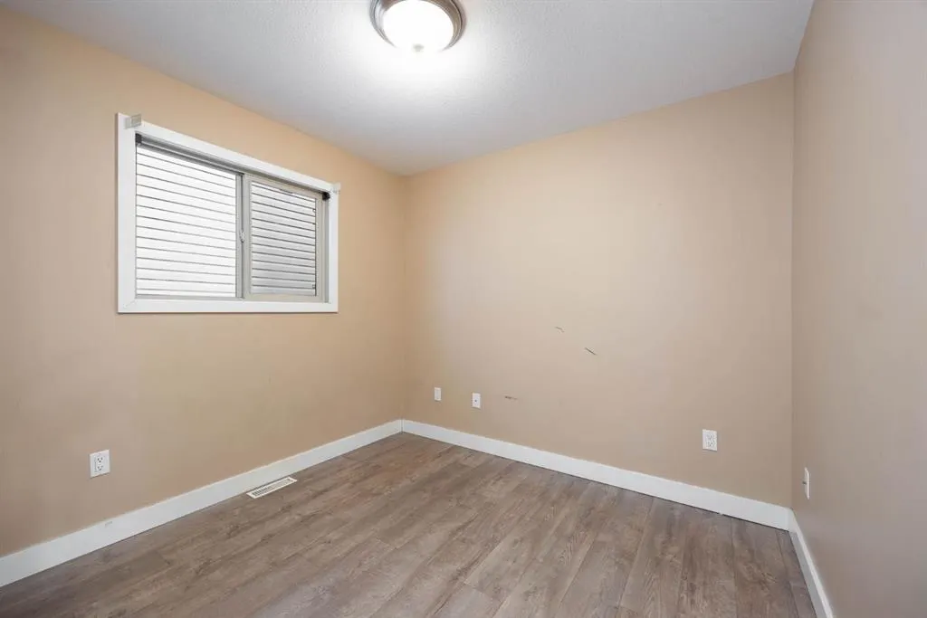 354 Grosbeak Way