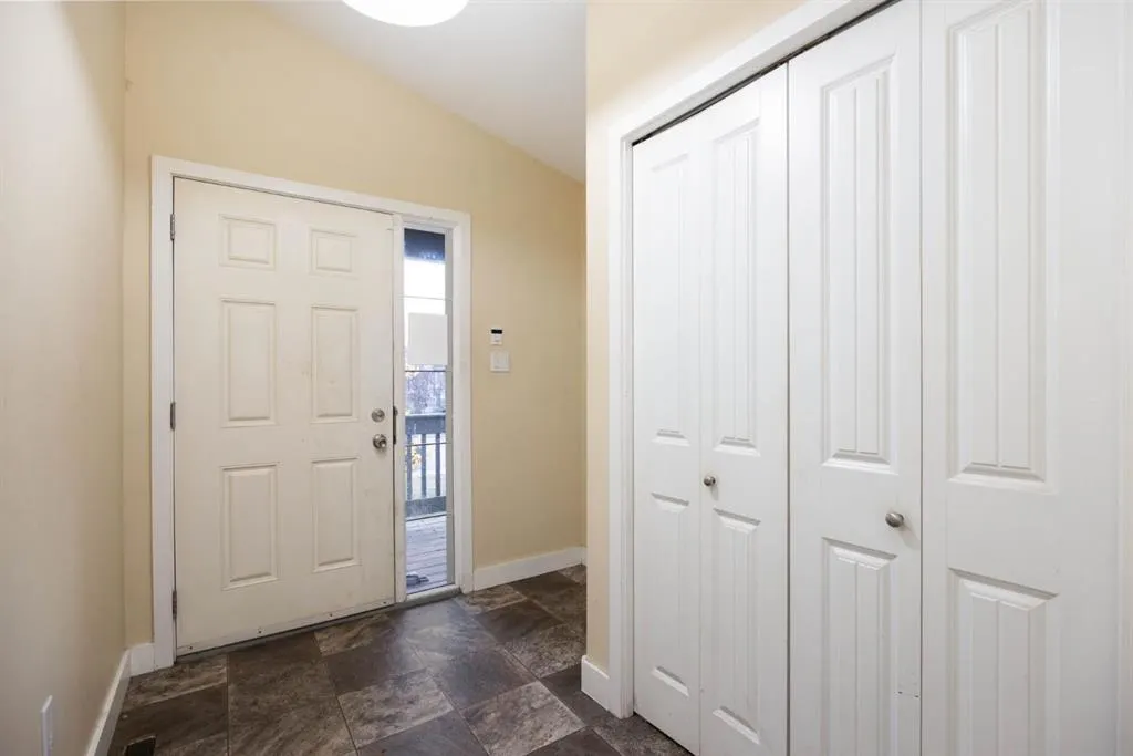 354 Grosbeak Way