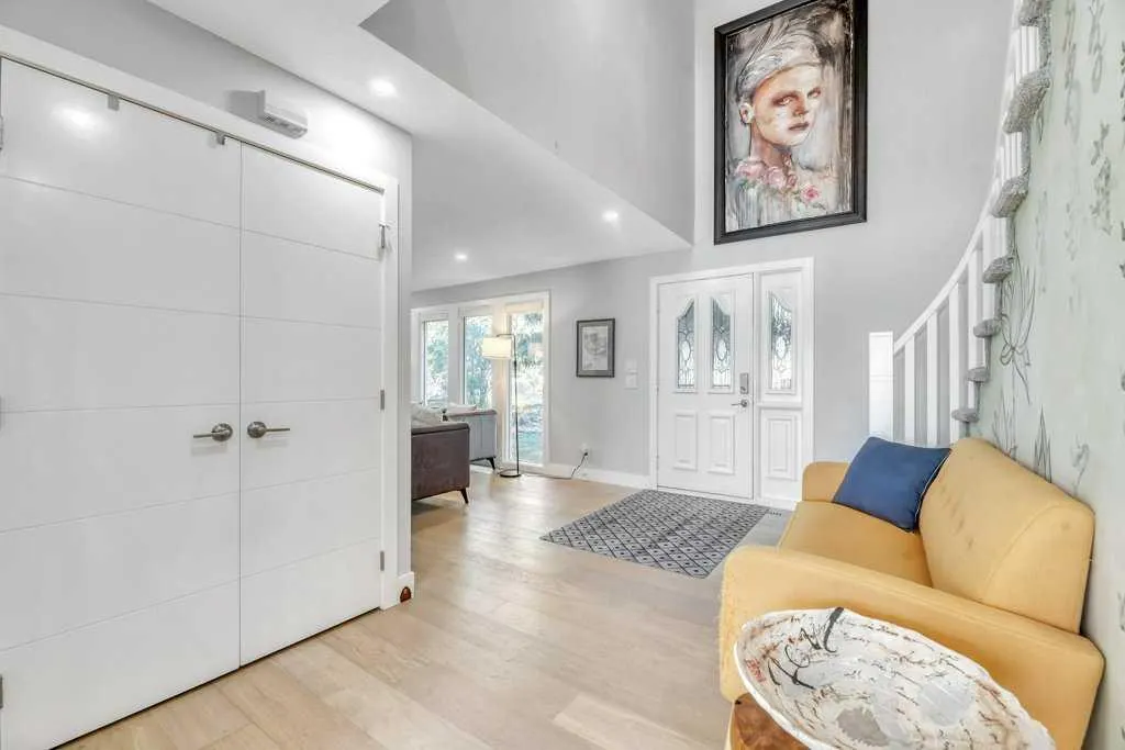 15 Midlake Green SE