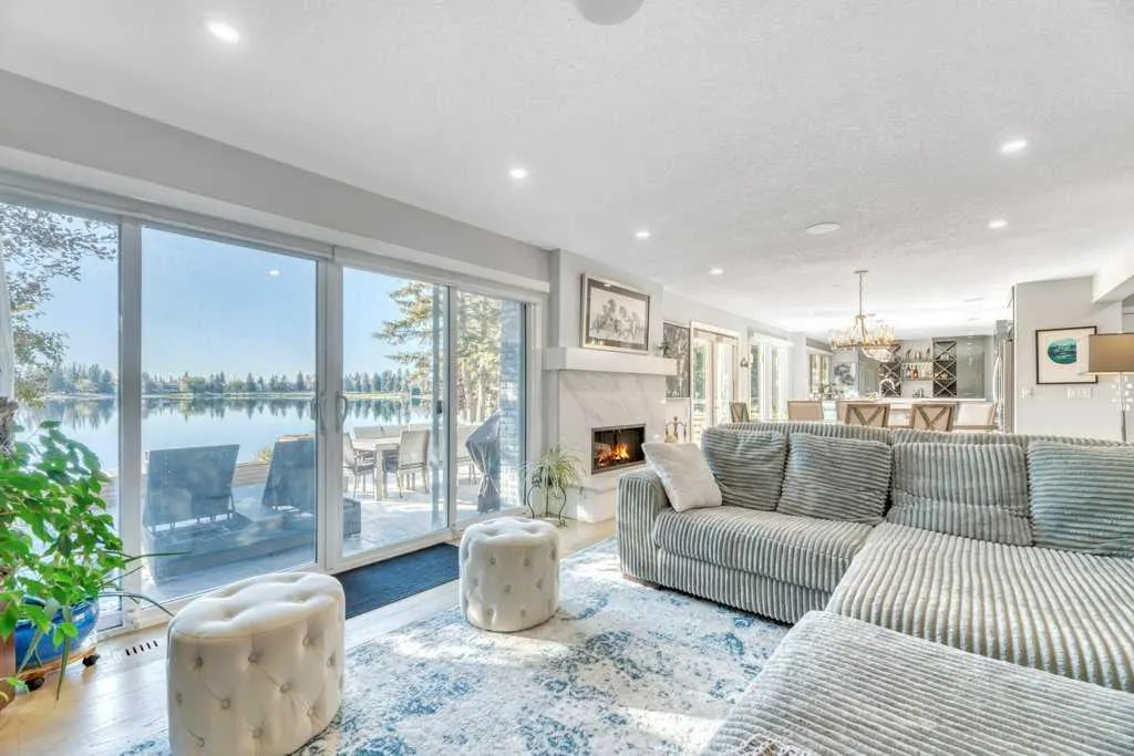15 Midlake Green SE