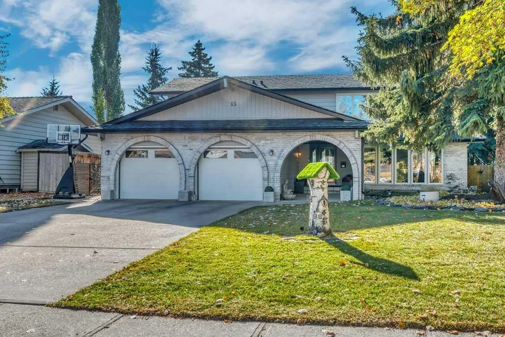 15 Midlake Green SE