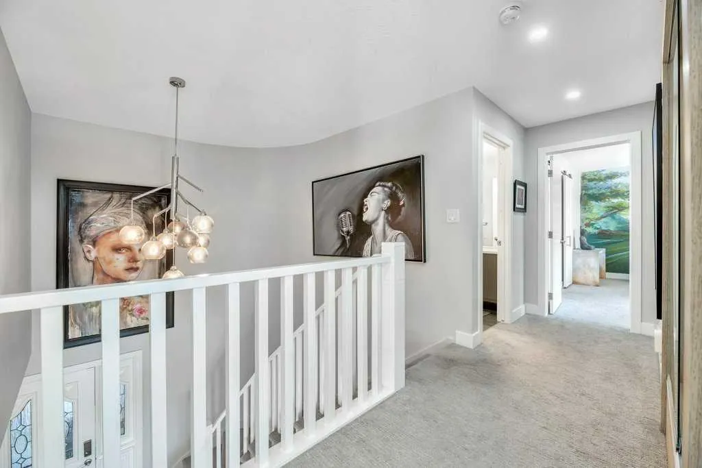 15 Midlake Green SE