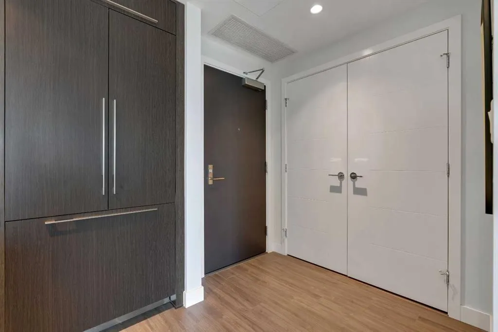 930 16 Avenue SW, #1408