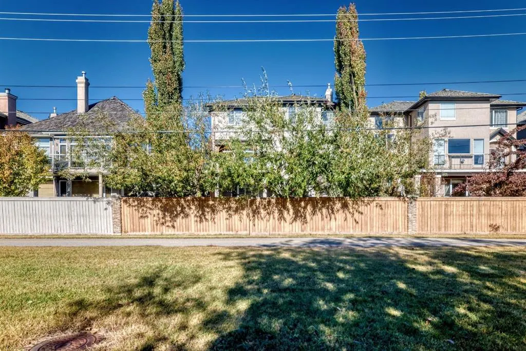 84 Evergreen Lane SW