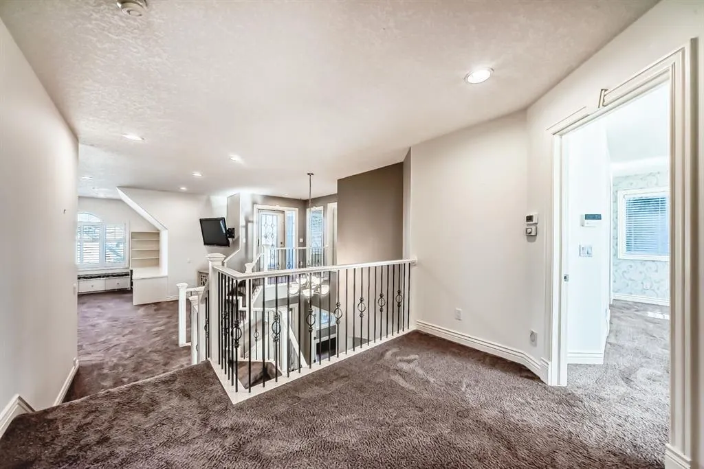 84 Evergreen Lane SW