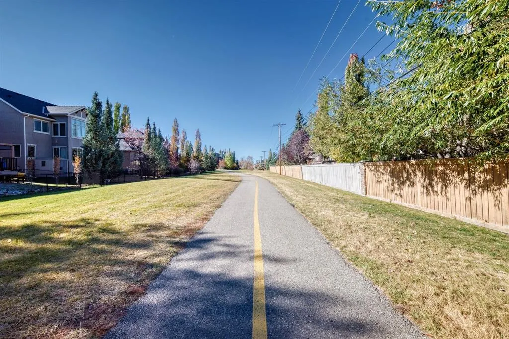84 Evergreen Lane SW