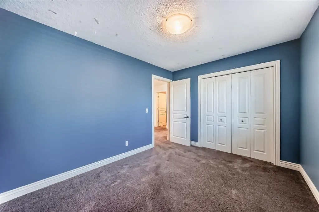 84 Evergreen Lane SW