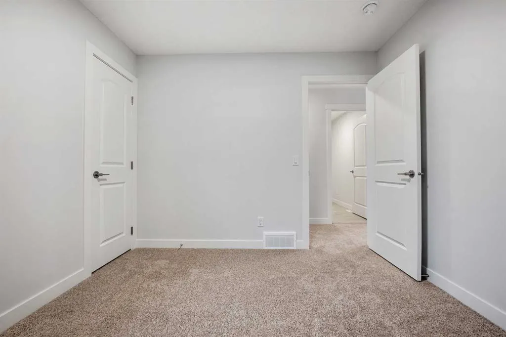 96 Amblefield Grove NW