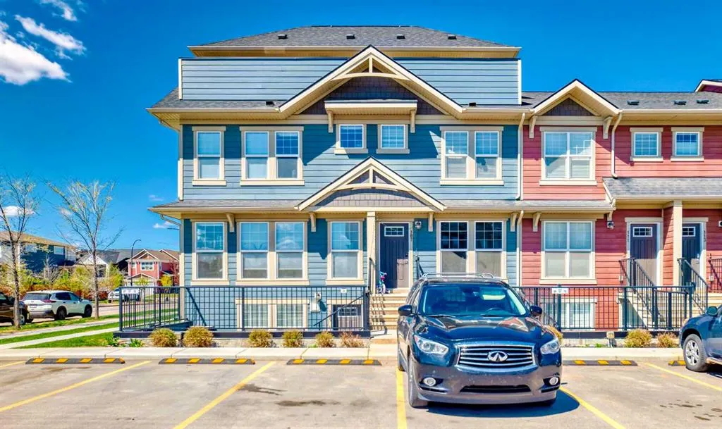 109 Cranbrook Square SE