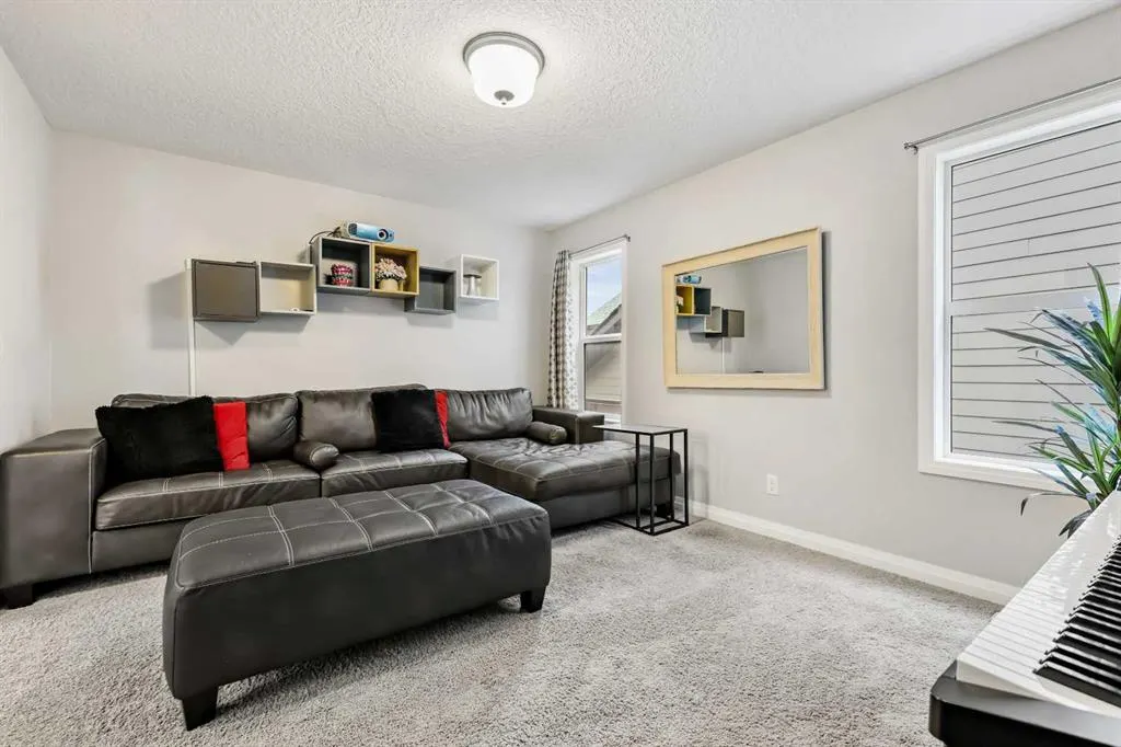 154 Masters Point SE