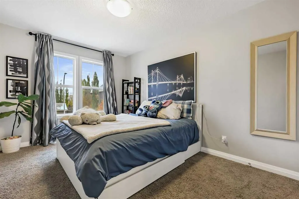 154 Masters Point SE