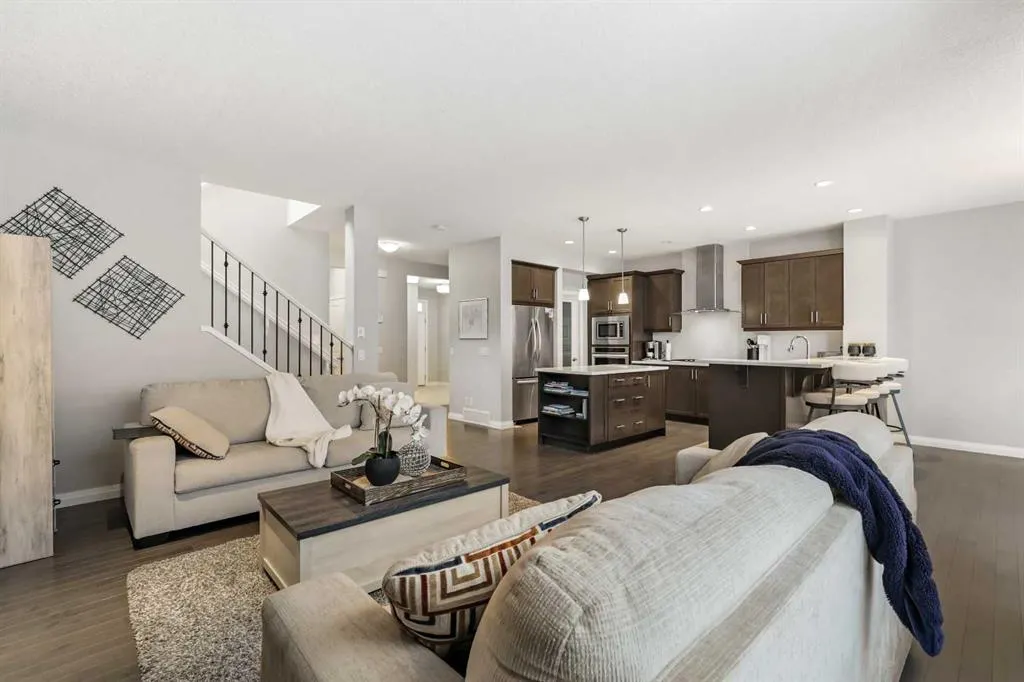 154 Masters Point SE