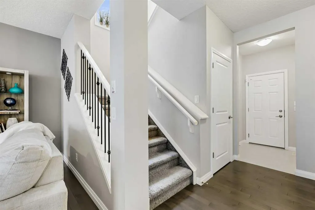 154 Masters Point SE