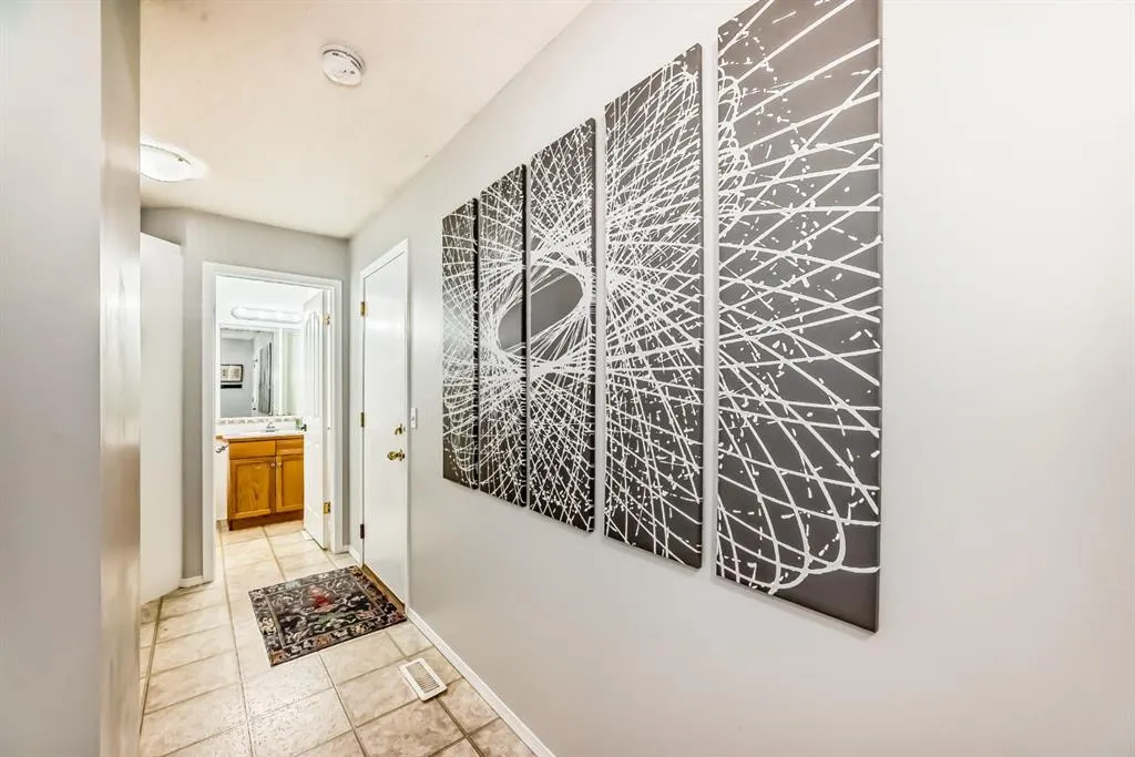 122 Bow Ridge Crescent, #8