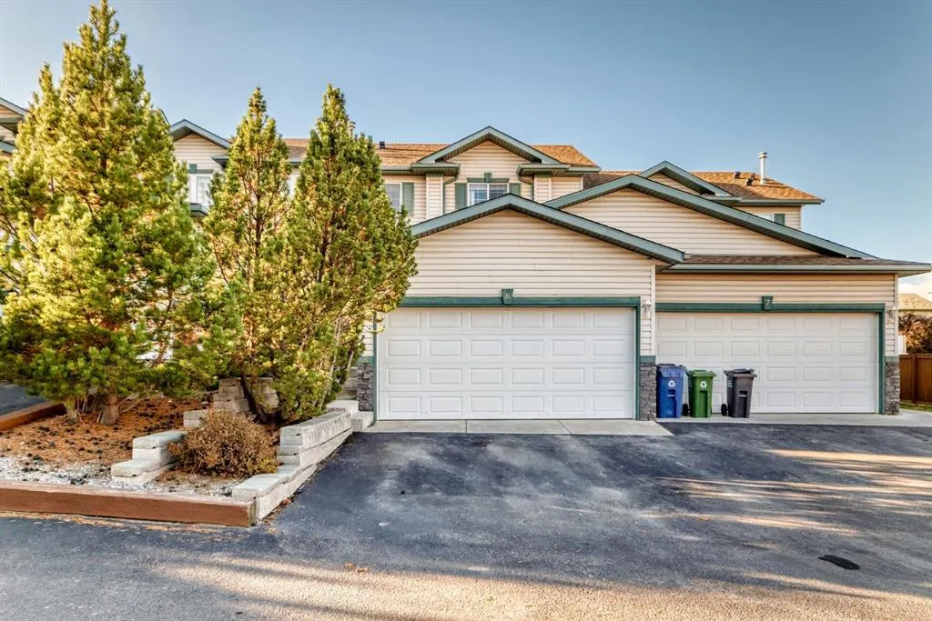 122 Bow Ridge Crescent, #8