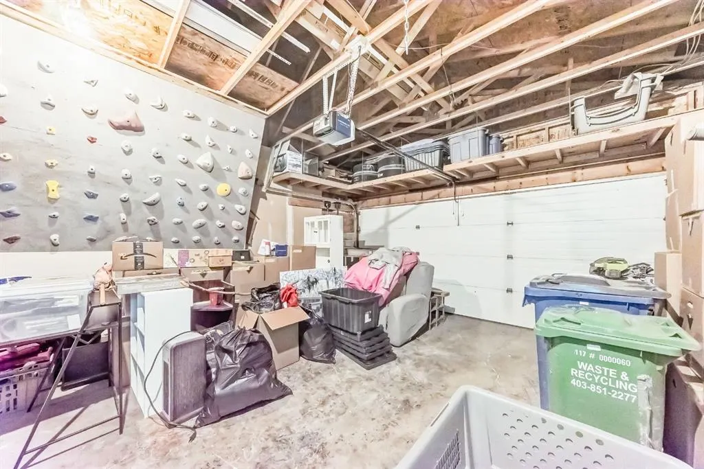 122 Bow Ridge Crescent, #8